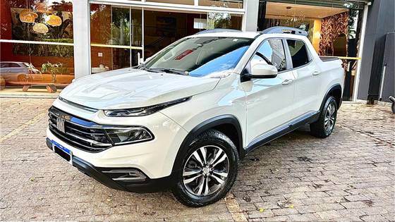 FIAT TORO 2.0 16V TURBO DIESEL FREEDOM 4WD AT9 FIAT TORO 2.0 16V TURBO DIESEL FREEDOM 4WD AT9